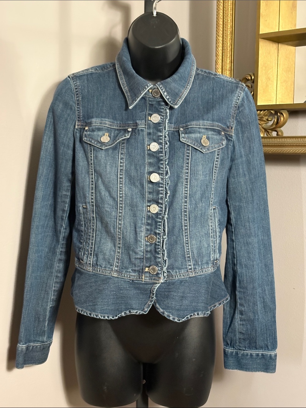 White House Black Market WHBM Size 4 Blue Denim Jacket with Ruffle Hem